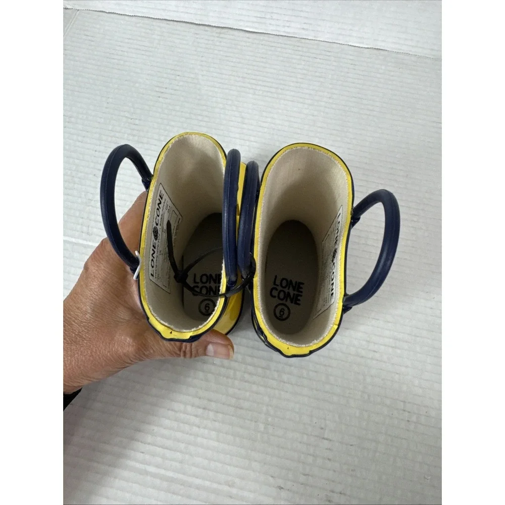 LoneCone Unisex Toddler Kids 6T Rainboots Sunshine Classic Yellow NWOB